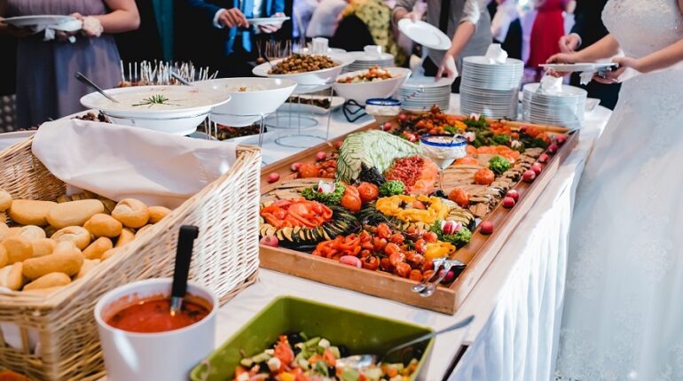 Choose a Wedding Caterer